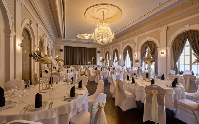 Anna Grand Hotel - 4