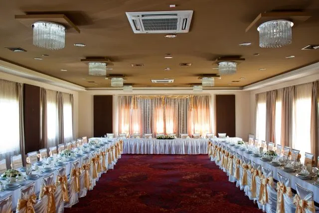 Gastland MO Hotel, Étterem és Konferencia Központ kép 1