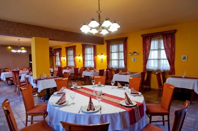 Gastland MO Hotel, Étterem és Konferencia Központ - 5