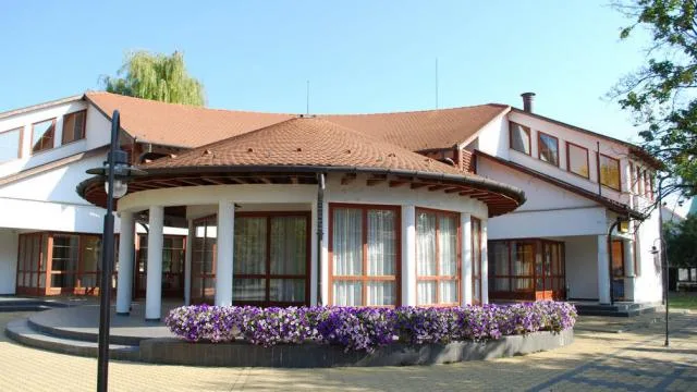 Ebesi Arany Oroszlán Étterem és Panzió