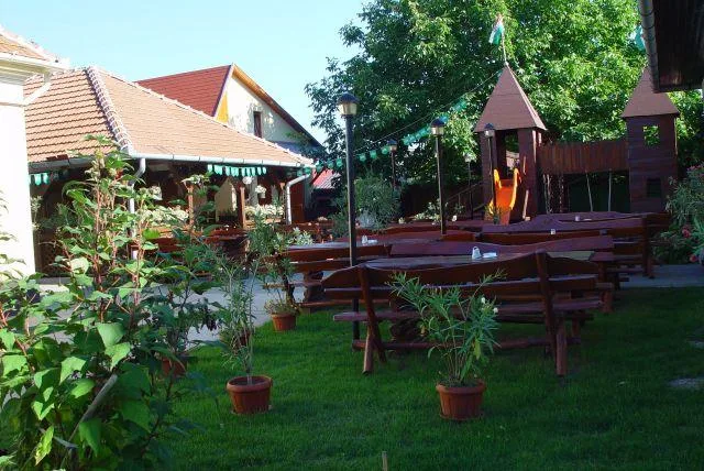 Erzsébet Vendéglő-Fogadó - 4
