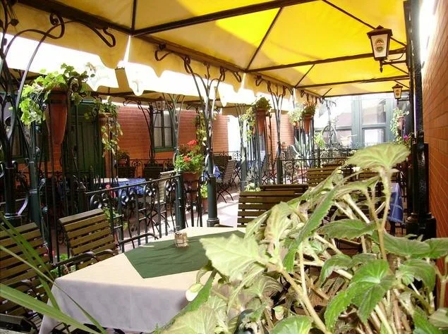 Hotel Aranykereszt - 3