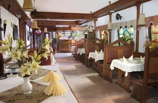 Kikelet Club Hotel - Bonfini Étterem - 4
