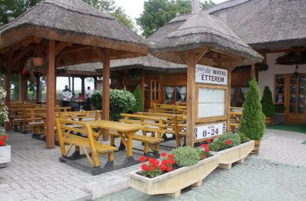 Fehér Akác Étterem