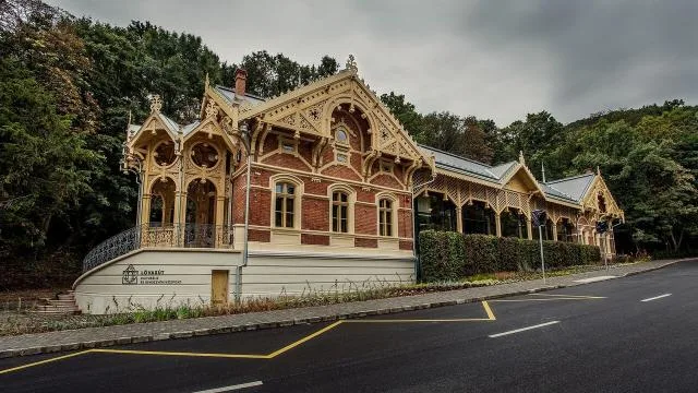LÓVASÚT Rendezvényközpont
