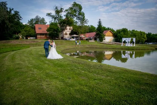 Krajcárhegyi Pihenőközpont-Gúthi Vadászház - 3