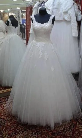 Felicita Esküvői és Alkalmi Ruhaszalon - 5