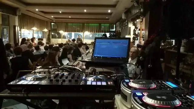 VJ PIXXEL-Modern & Retro Video Disco, Rendezvény DJ, Esküvő DJ - 3
