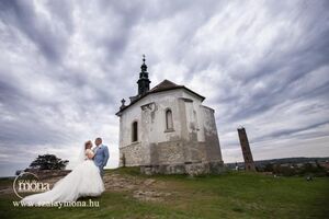 Szalay Mona esküvői fotóművész