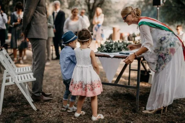 Zsóka szertartásvezető kép 2