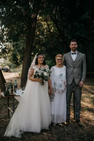 Zsóka szertartásvezető kép 0