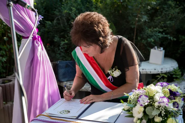 Kövesdi Anikó szertartásvezető és koordinátor - 5