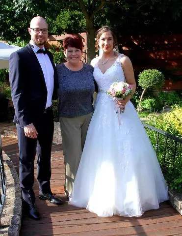 Szabó Róbertné Krisztina Szertartásvezetés, Esküvői koordinátor - 3