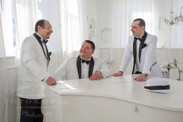 SWING BROTHERS - 4