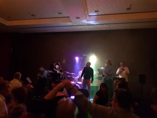 2plusz1 Party es Esküvői zenekar - 5