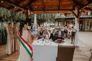 Aradi Dóra esküvői koordinátor és szertartásvezető