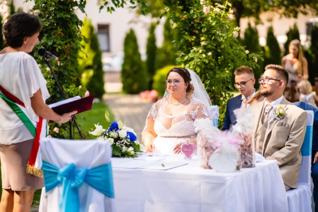Hotel Czinege és Etterem kép 0