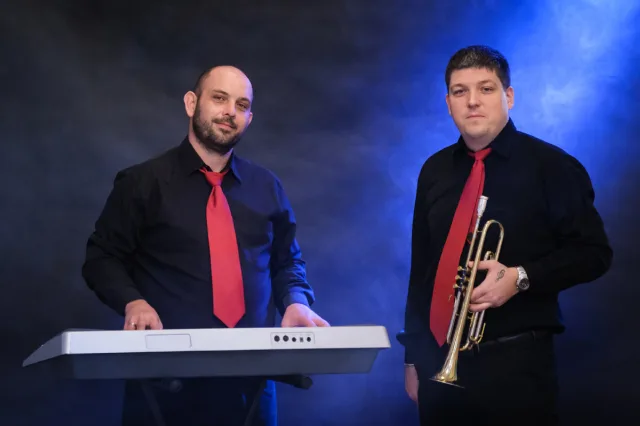 GOLDENS PARTY BAND - 1