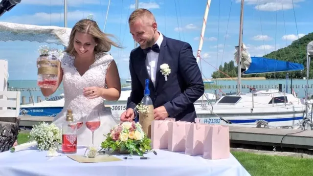 Kriszta Wedding - Szertartásvezető és ceremóniamester kép 1