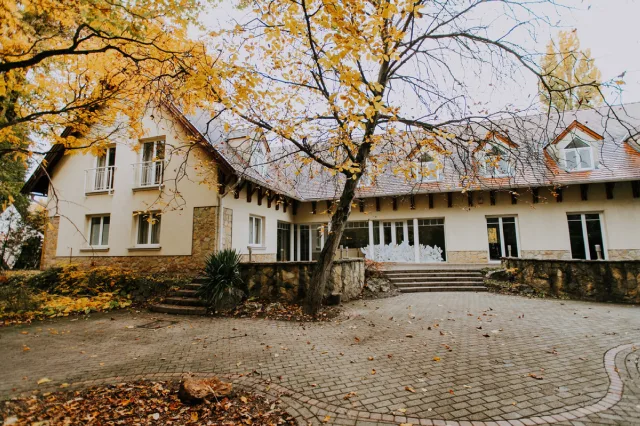 Bipi Villa - 1