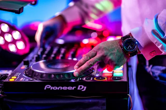 Esküvői DJ és Ceremóniamester páros - 4