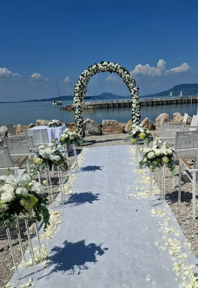 Fenyves Yacht Club kép 1