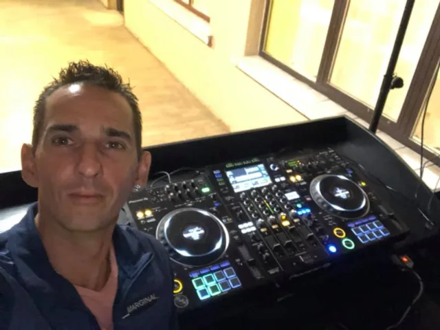 Szöllősy Sándor esküvő és rendezvény Dj - 1