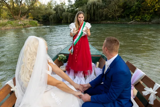 Bimbó Brigi szertartásvezető kép 1