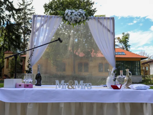 Villa Leányfalu, Ravasz László Emlékház és Rendezvényközpont kép 2