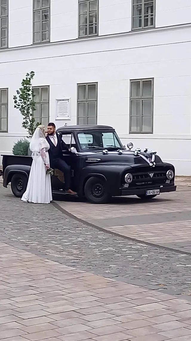 Esküvői fotózásra autó szolgáltatás - 4