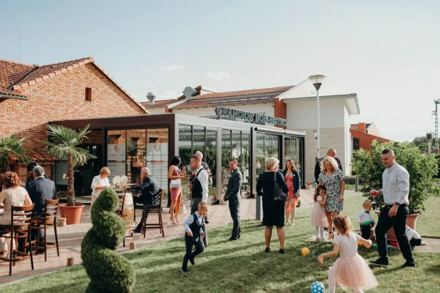 Grandior Borbistro - Günzer Tamás Pincészete