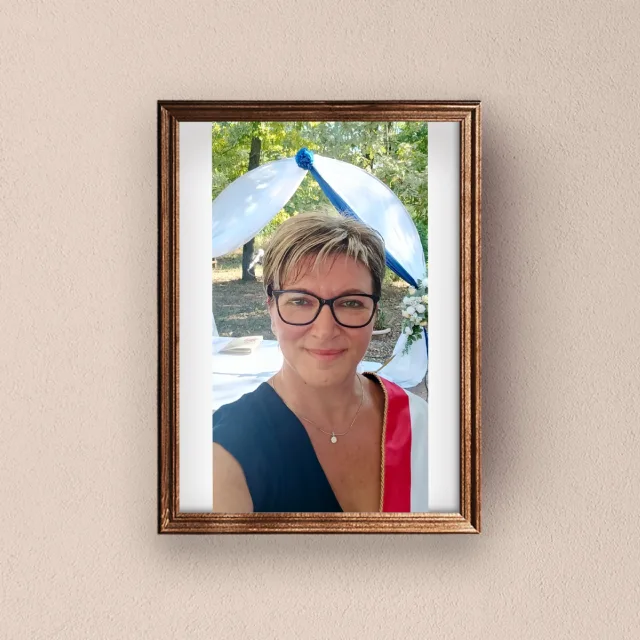 Hudákné Nagy Edit szertartásvezető