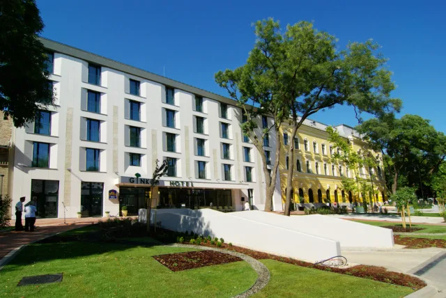 Ginkgo Hotel****