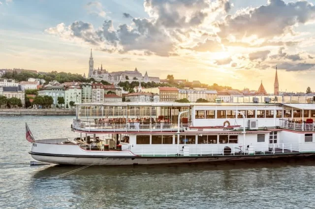 Hajós Esküvő Központ - 5