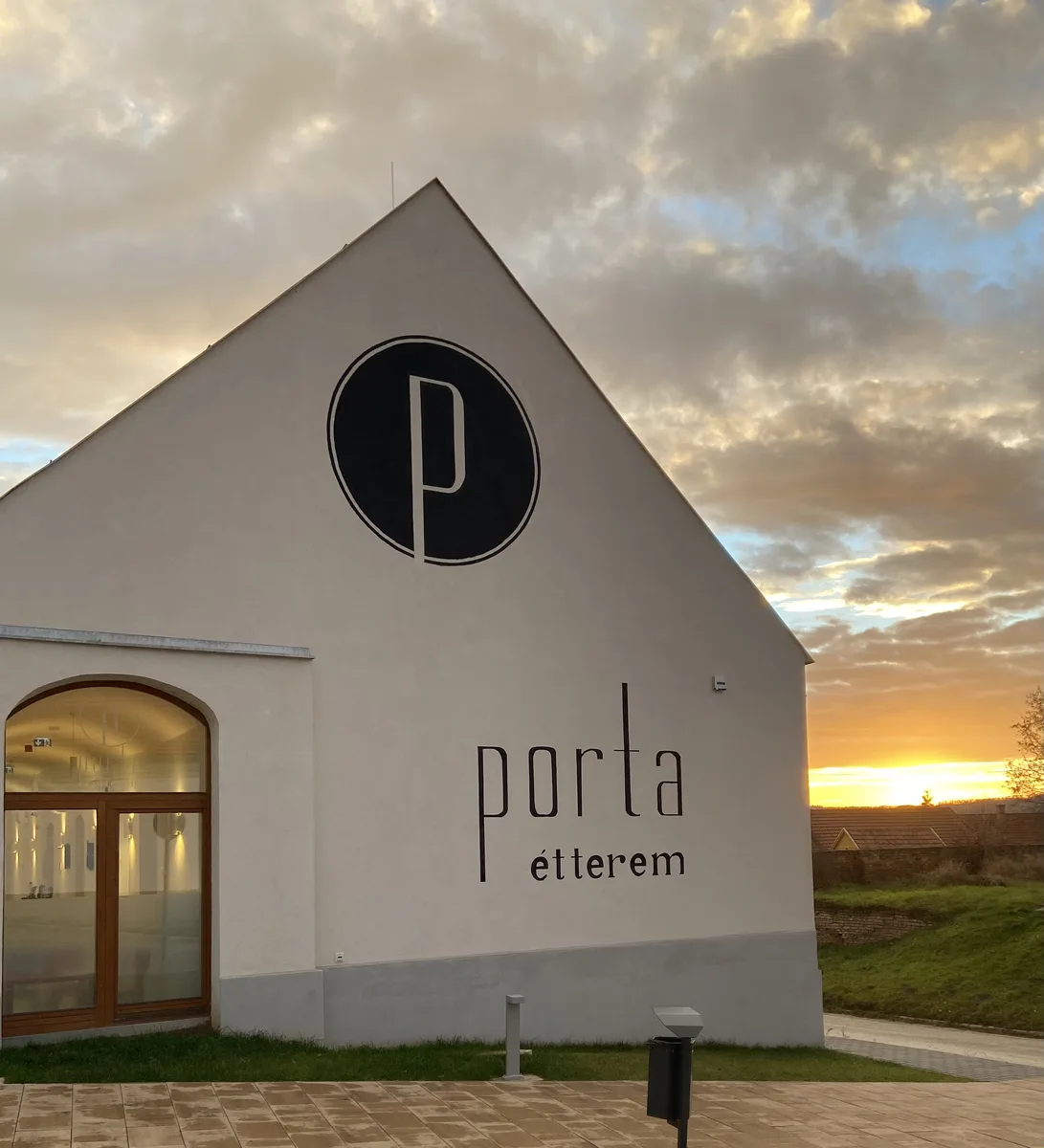 Porta étterem - 0