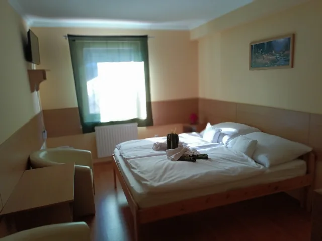 Zöldsziget Menedék Rendezvényközpont és Pihenőház - 4