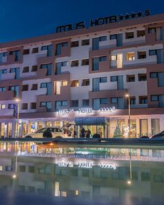 MJUS Resort****s