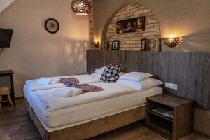 Dreko Panzió & Borbisztró