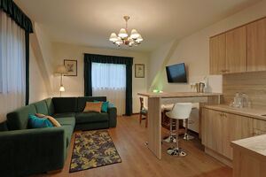 Hotel Lovasberény****