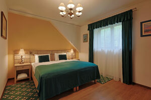 Hotel Lovasberény****